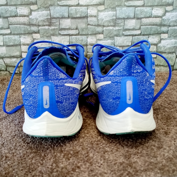 Nike Air Zoom Pegasus 36 - Picture 3 of 11